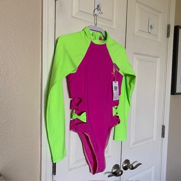 Love Shack Fancy x Hurley Max Solid Blocked Bow Cheeky Surf Swimsuit Medium NWT - Picture 12 of 12